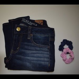 American Eagle Skinny Dark Wash Jegging!